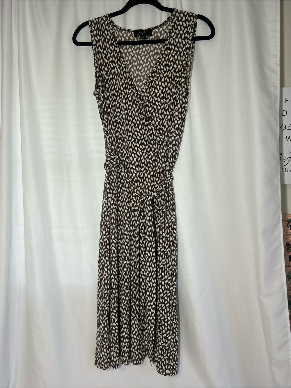 Josephine Women’s Brown Ivory Abstract Print Sleeveless Midi Dress w/ Tie Belt